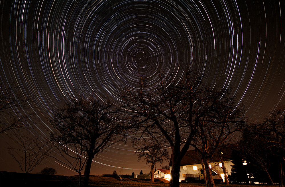 thumb_1423961967_startrails_1000.jpg